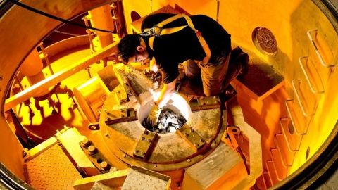 El neodimio se puede reciclar para utilizarse en nuevos equipos electrónicos