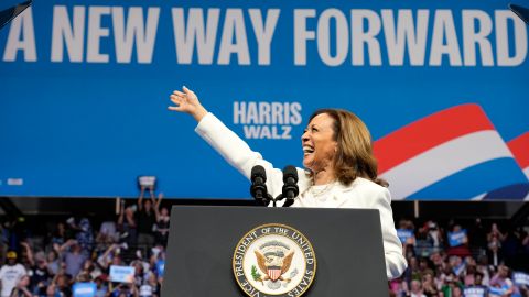 Harris dio la entrevista junto a Walz a CNN cuando estaba de campaña en Georgia.