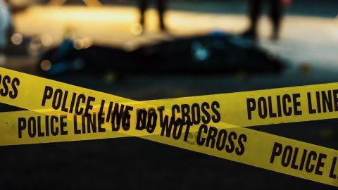 Las autoridades están determinando si el robo de los perros fue el móvil del crimen del hombre en Colorado.
