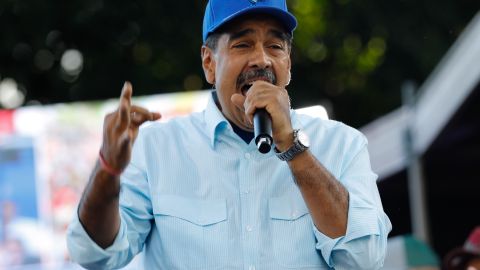 Fuerza Armada de Venezuela declara lealtad a Maduro